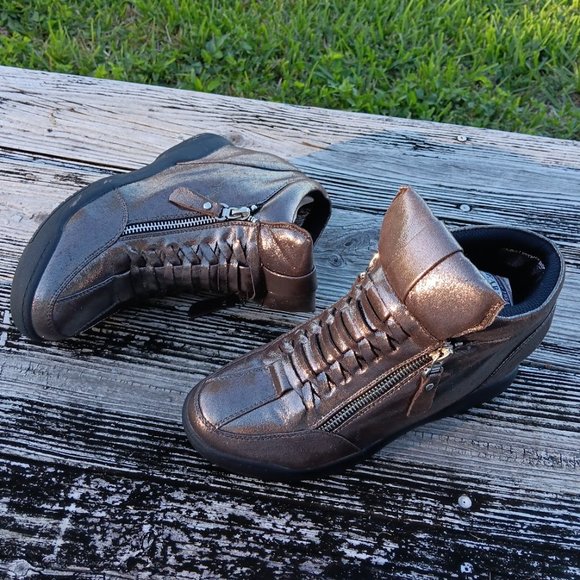 Forever Copper/Grey Metallic Wedge Sneakers in Size 8 ½ - Brand New - Picture 2 of 5